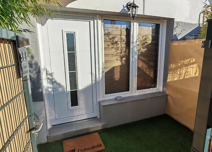 Ella1 아파트 Sremska Kamenica